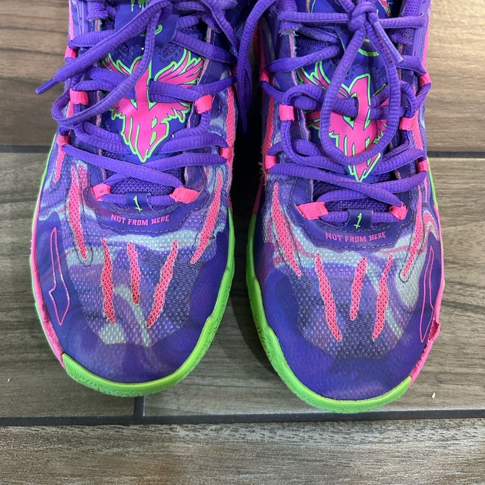 Puma Lamelo Purple and Green men’s basketball  sneakers size 7 - Picture 2 of 8